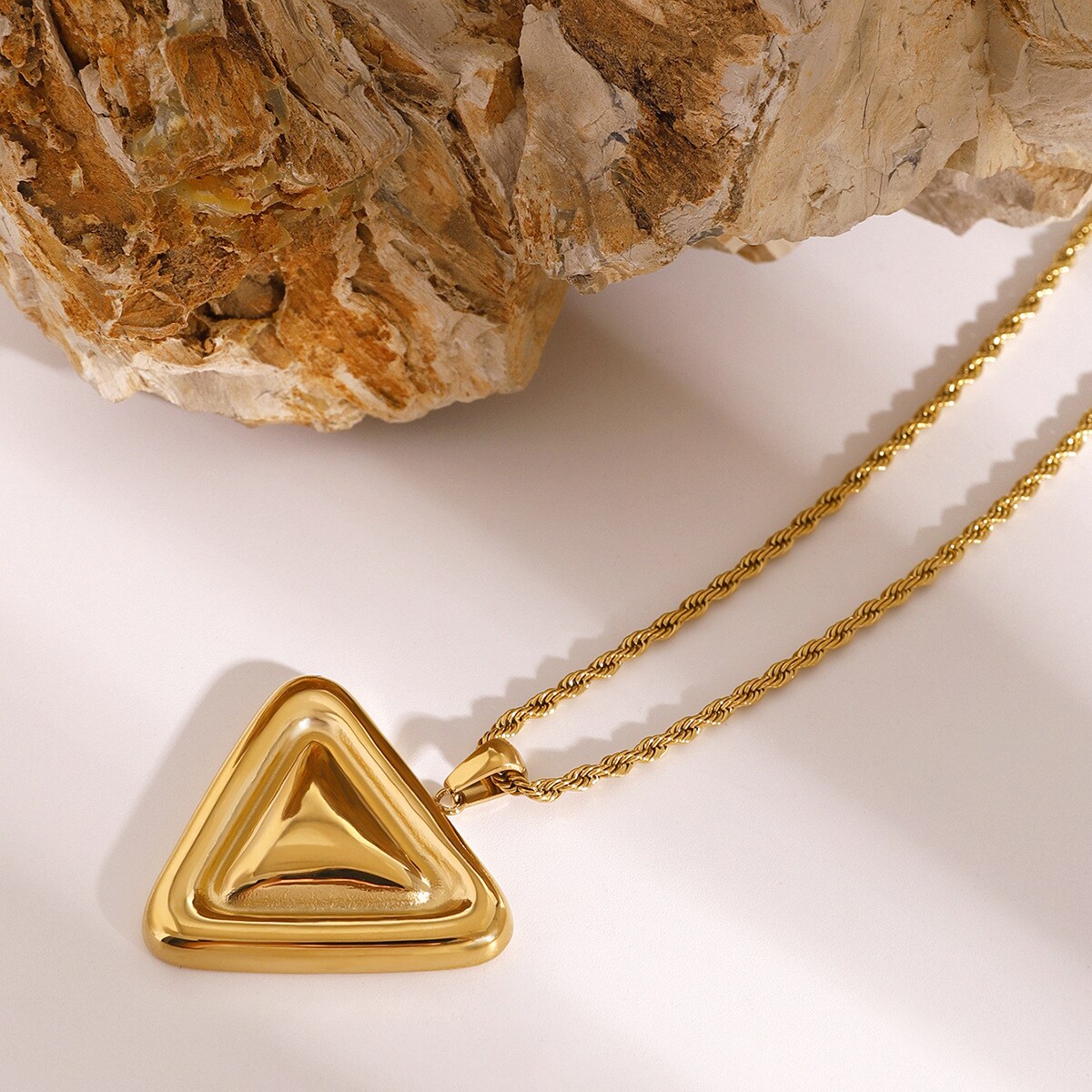 1 Piece Simple Series Style Triangular Shape Stainless Steel 18K Gold Plated Women's Necklace 